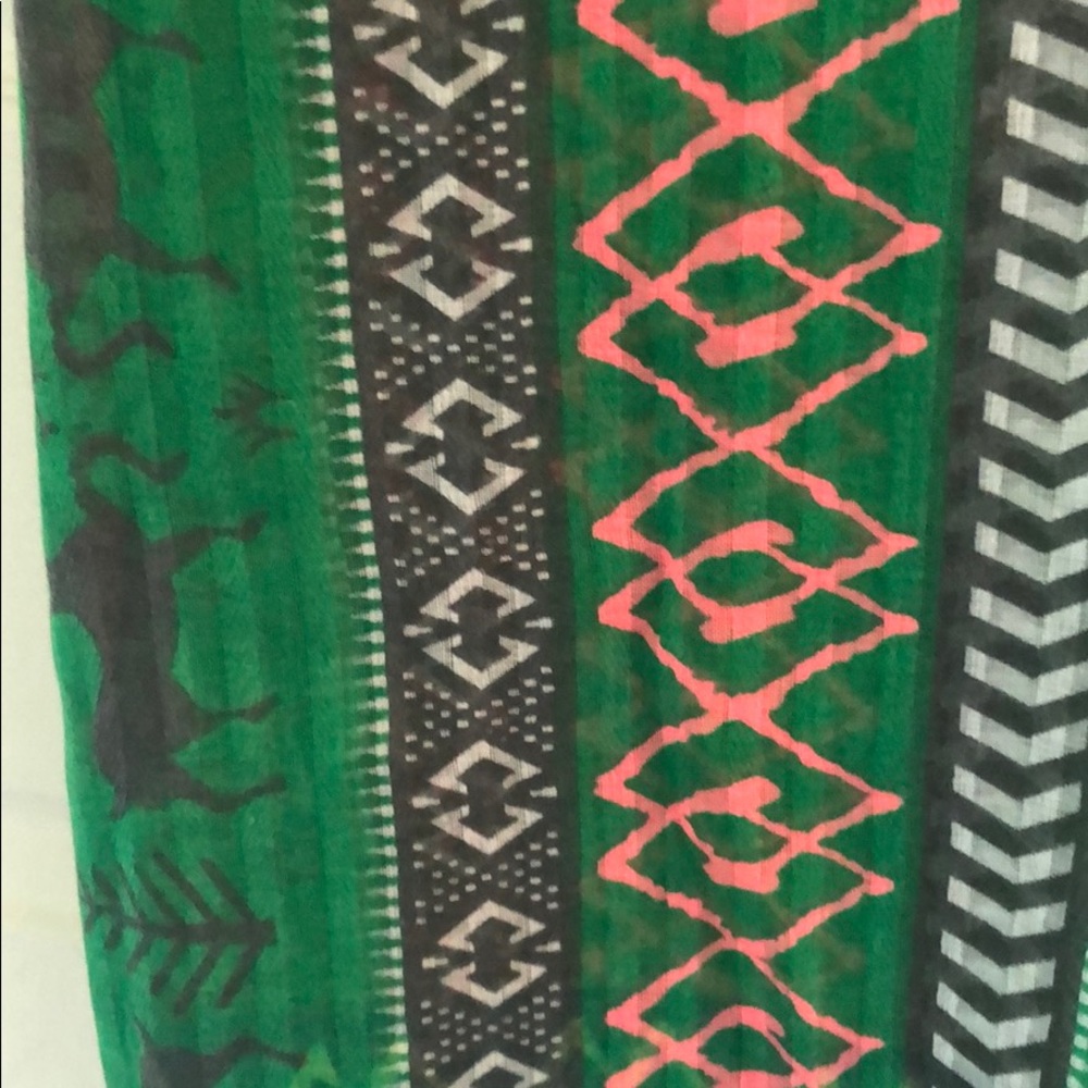 Scarf - Picture 2 of 3